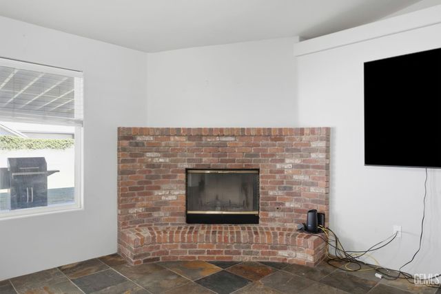 5123 Via Viretta Drive, Bakersfield, CA 93308