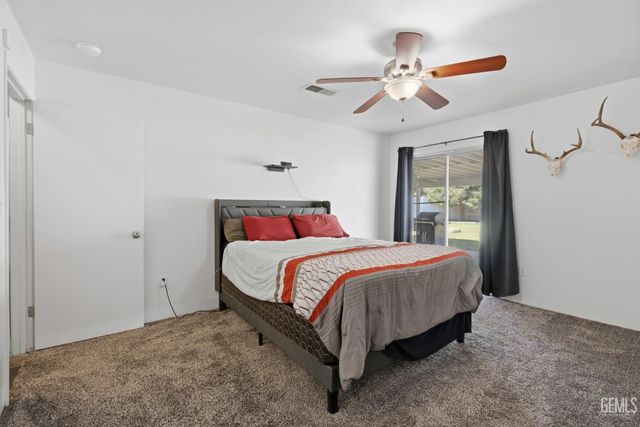 5123 Via Viretta Drive, Bakersfield, CA 93308