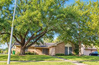4034 Curly Oaks Drive, Houston, TX 77053