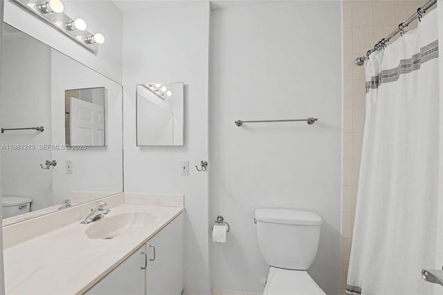 19920 Cutler Ct, Cutler Bay, FL 33189