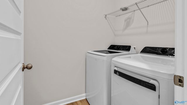 388 Jackson Point Circle B, Huntsville, AL 35811