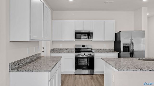 388 Jackson Point Circle B, Huntsville, AL 35811