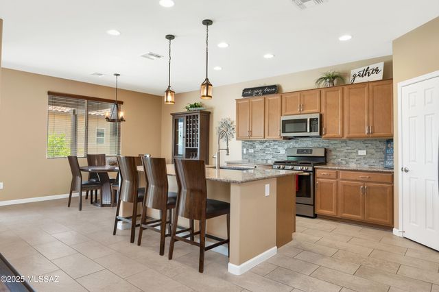 3125 S Open Range Way, Tucson, AZ 85713