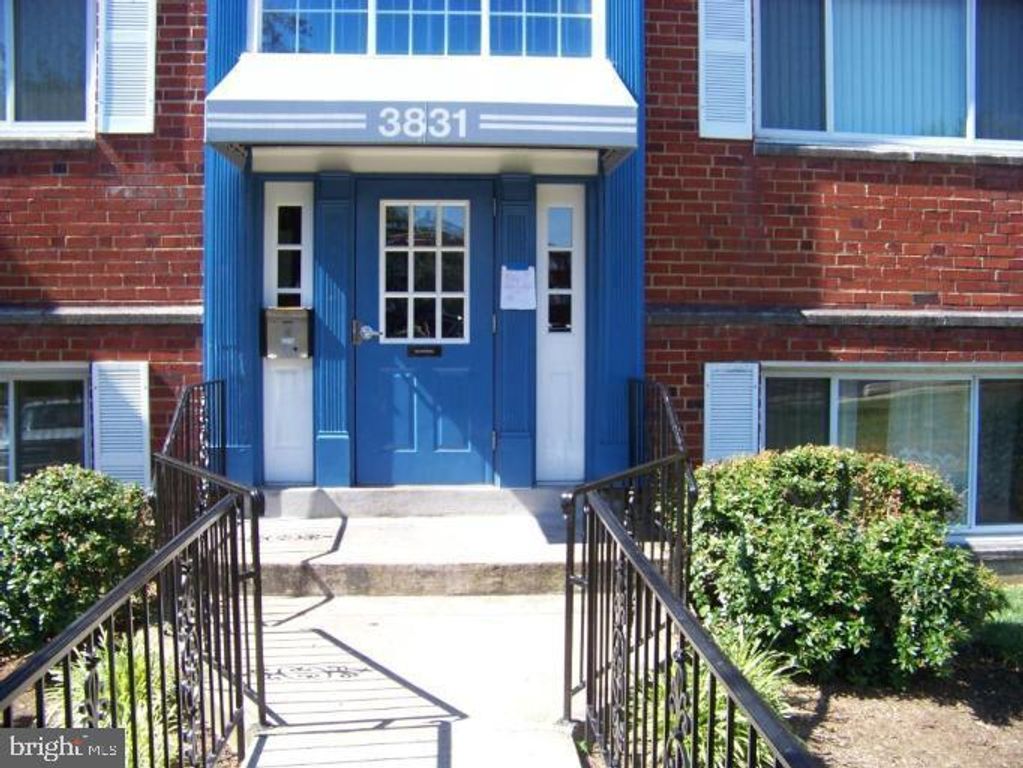 3831 HAMILTON ST #F-102, Hyattsville, MD 20781