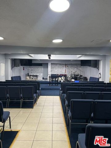 9815 S Vermont Avenue, Los Angeles, CA 90044