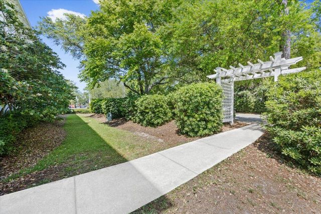 167 SE Brooks Street 102, Fort Walton Beach, FL 32548