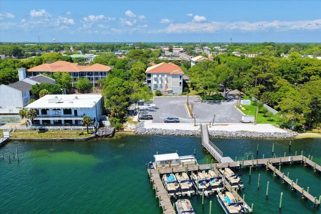 167 SE Brooks Street 102, Fort Walton Beach, FL 32548