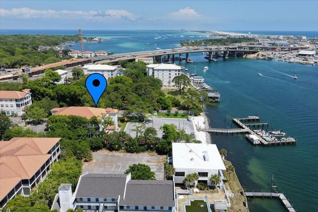 167 SE Brooks Street 102, Fort Walton Beach, FL 32548