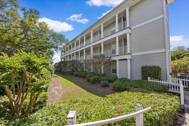167 SE Brooks Street 102, Fort Walton Beach, FL 32548