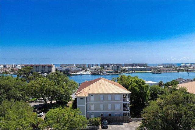 167 SE Brooks Street 102, Fort Walton Beach, FL 32548