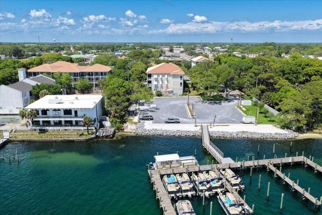 167 SE Brooks Street 102, Fort Walton Beach, FL 32548