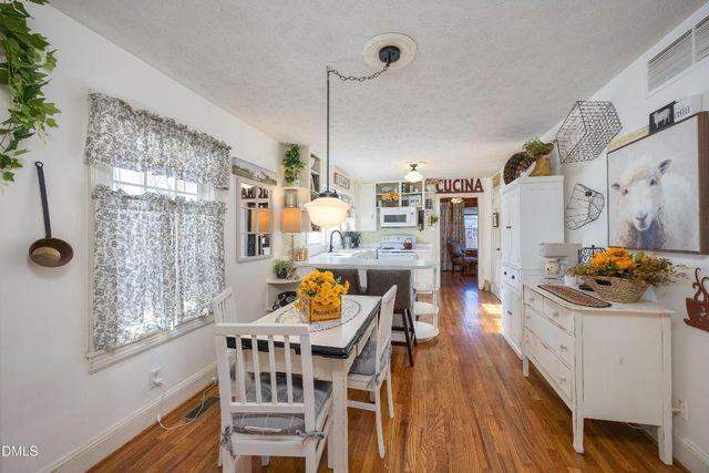 506 W Clinton Street, Roseboro, NC 28382