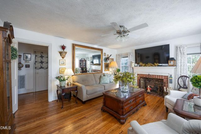 506 W Clinton Street, Roseboro, NC 28382