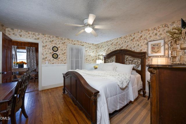 506 W Clinton Street, Roseboro, NC 28382