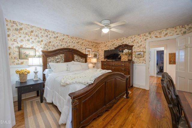 506 W Clinton Street, Roseboro, NC 28382