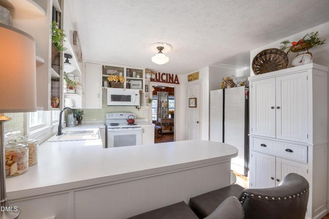 506 W Clinton Street, Roseboro, NC 28382