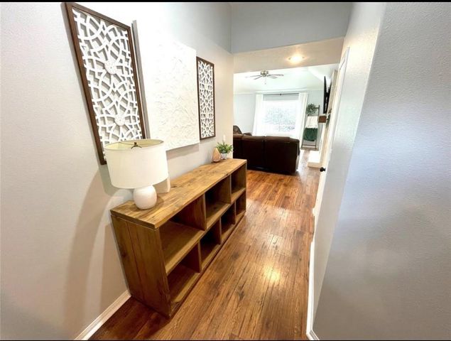 1811 Tickner Street, Conroe, TX 77301