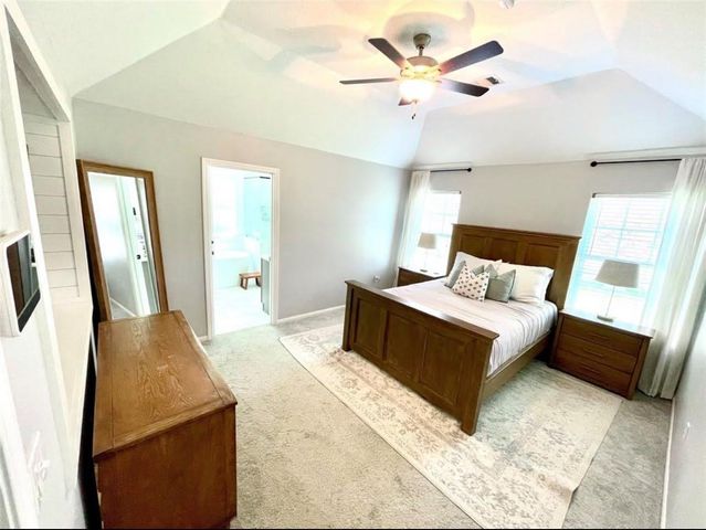 1811 Tickner Street, Conroe, TX 77301