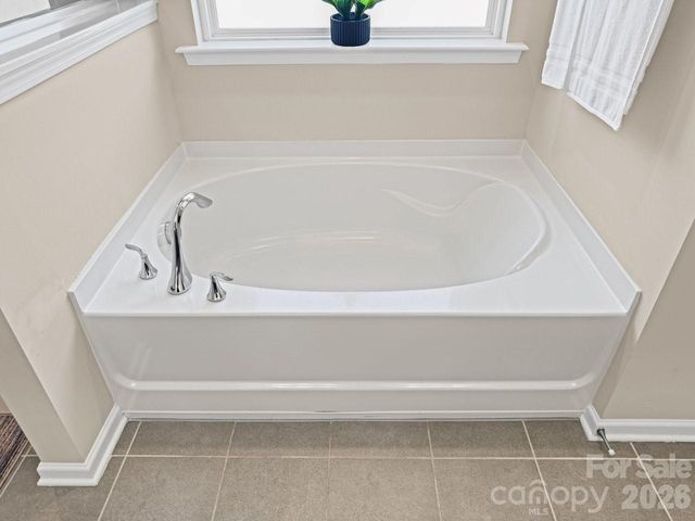 6907 Agnew Drive, Charlotte, NC 28273