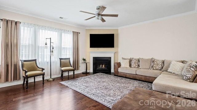 6907 Agnew Drive, Charlotte, NC 28273