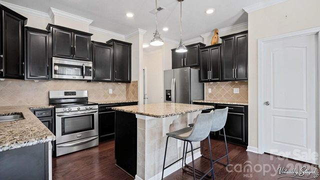 6907 Agnew Drive, Charlotte, NC 28273