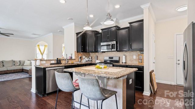 6907 Agnew Drive, Charlotte, NC 28273