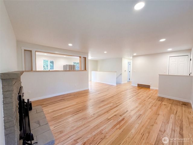 11245 12th Avenue S, Seattle, WA 98168