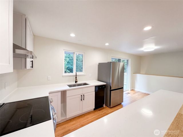 11245 12th Avenue S, Seattle, WA 98168