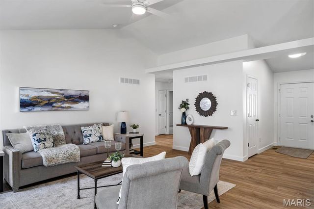 104 Coppersmith Court, St Charles, MO 63301