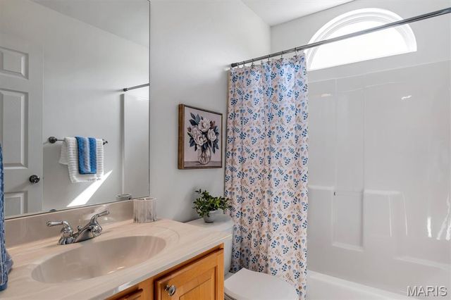 104 Coppersmith Court, St Charles, MO 63301