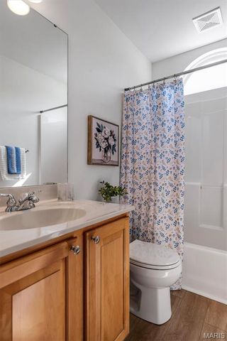104 Coppersmith Court, St Charles, MO 63301