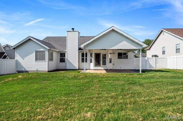 104 Coppersmith Court, St Charles, MO 63301