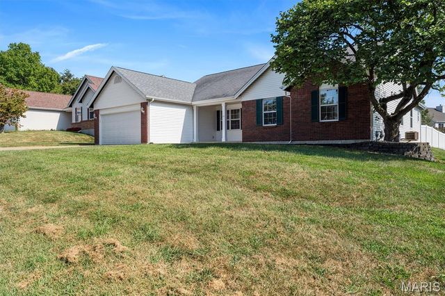 104 Coppersmith Court, St Charles, MO 63301