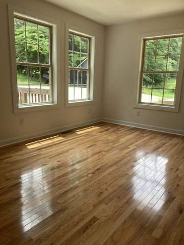11114 Moss Branch Rd, Bon Aqua, TN 37025
