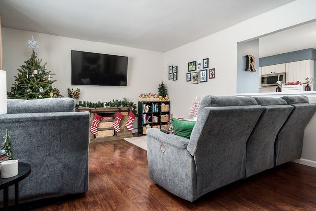 1517 Minns Drive, Machesney Park, IL 61115