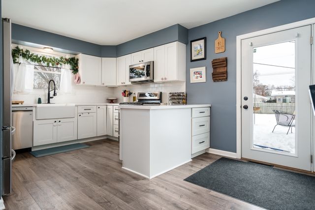 1517 Minns Drive, Machesney Park, IL 61115