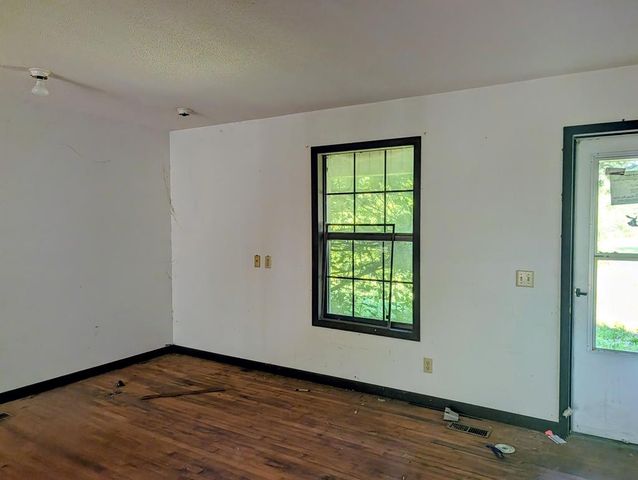1573 E Malvern Hwy., Dothan, AL 36305