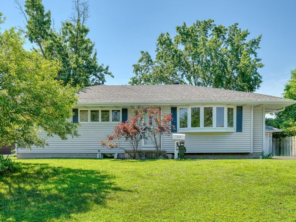 524 63rd Avenue NE, Fridley, MN 55432