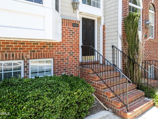 6809 Middleboro Drive, Raleigh, NC 27612