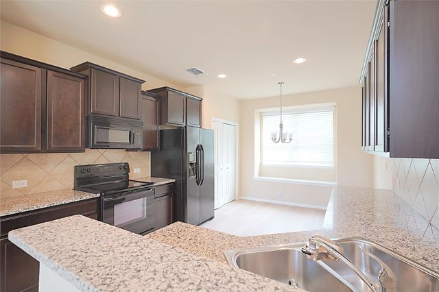 516 E Slaughter LN 801, Austin, TX 78744