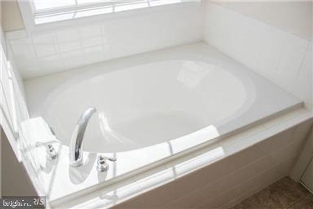 10363 LANTERN LN, Hagerstown, MD 21740