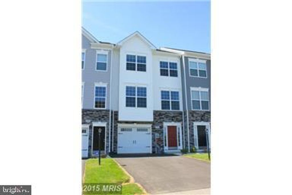 10363 LANTERN LN, Hagerstown, MD 21740