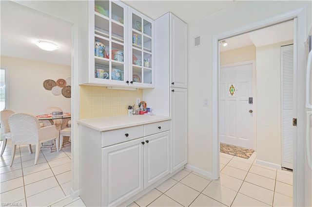 4195 Lakewood BLVD # E16, Naples, FL 34112