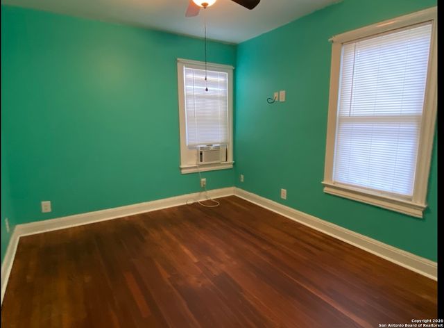 1130 SIMS AVE, San Antonio, TX 78225