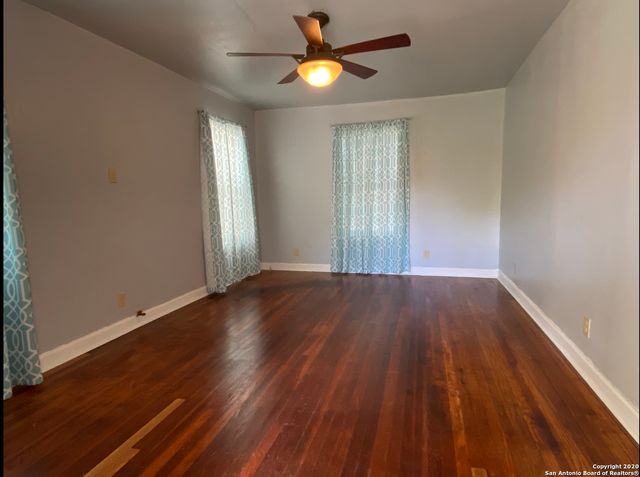 1130 SIMS AVE, San Antonio, TX 78225