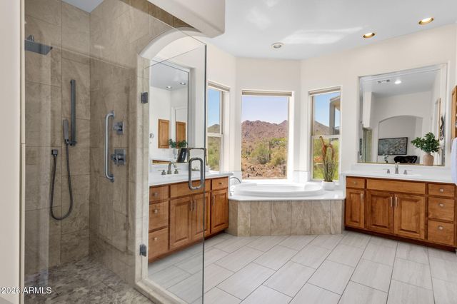 14850 E GRANDVIEW Drive 240, Fountain Hills, AZ 85268