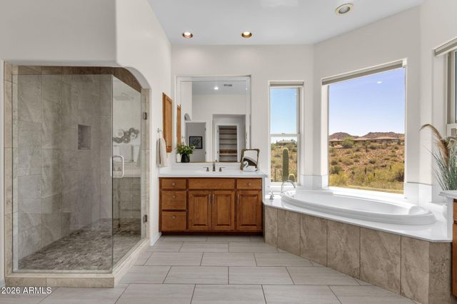14850 E GRANDVIEW Drive 240, Fountain Hills, AZ 85268
