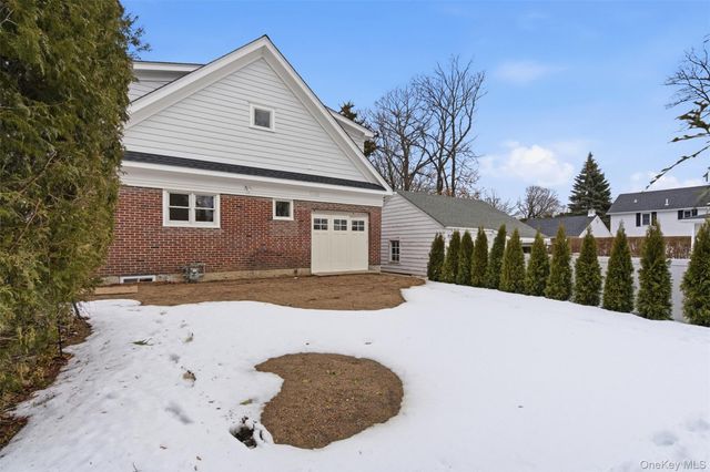 98 Burt Avenue, Northport, NY 11768