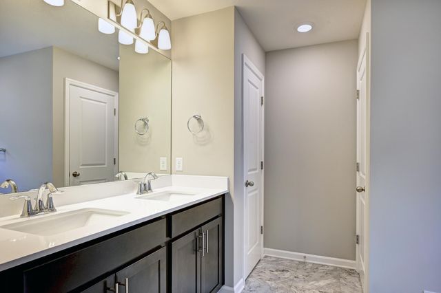 311 Rum River Way, Anoka, MN 55303