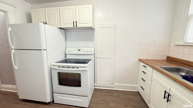 1801 S 1ST Street, Springfield, IL 62704